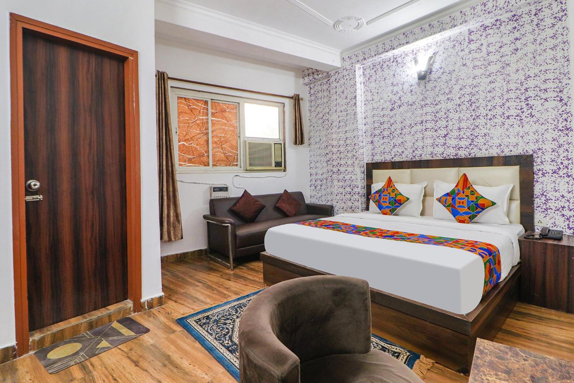 Fabexpress Sinon Hotell New Delhi Exteriör bild