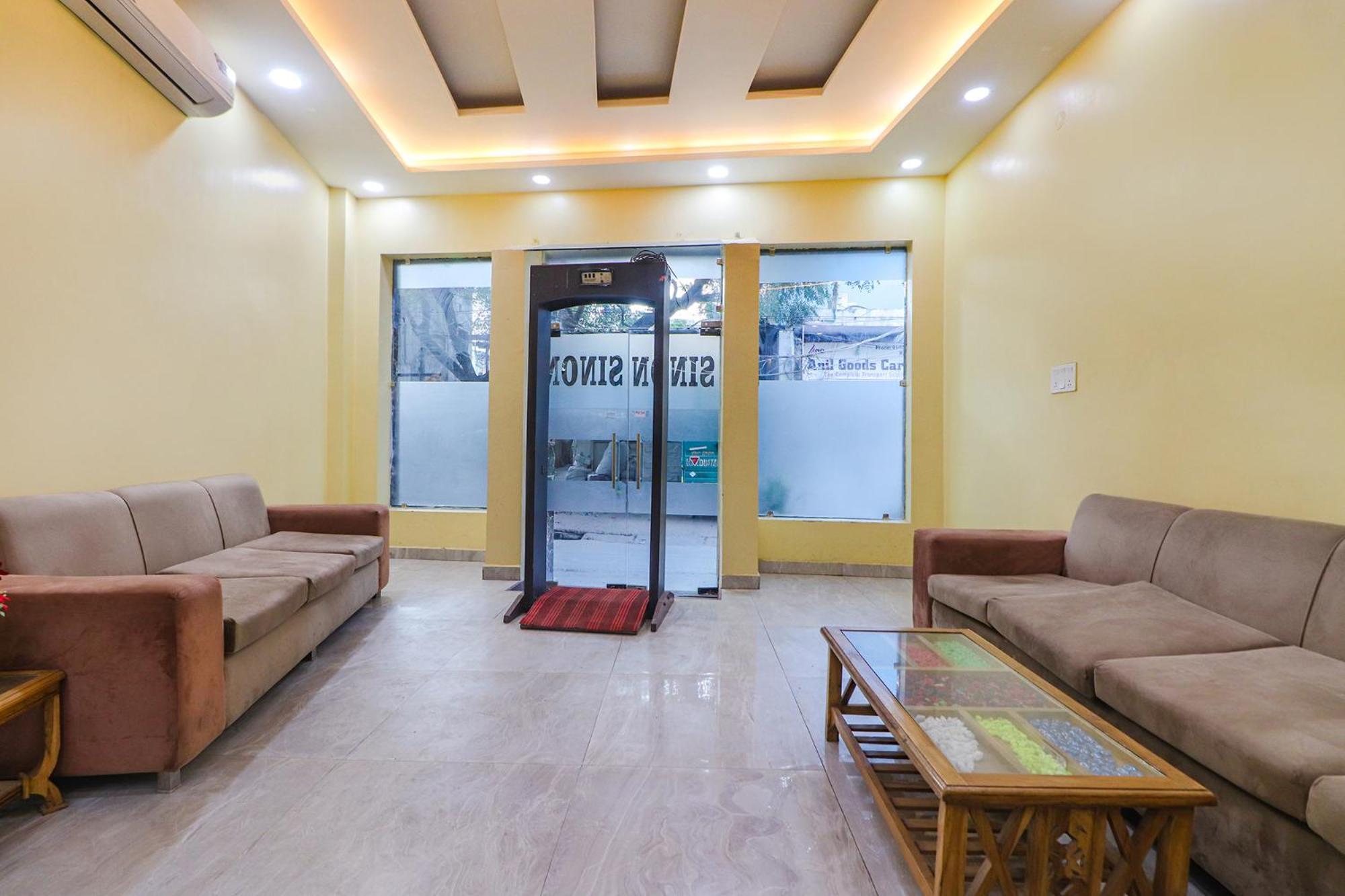 Fabexpress Sinon Hotell New Delhi Exteriör bild