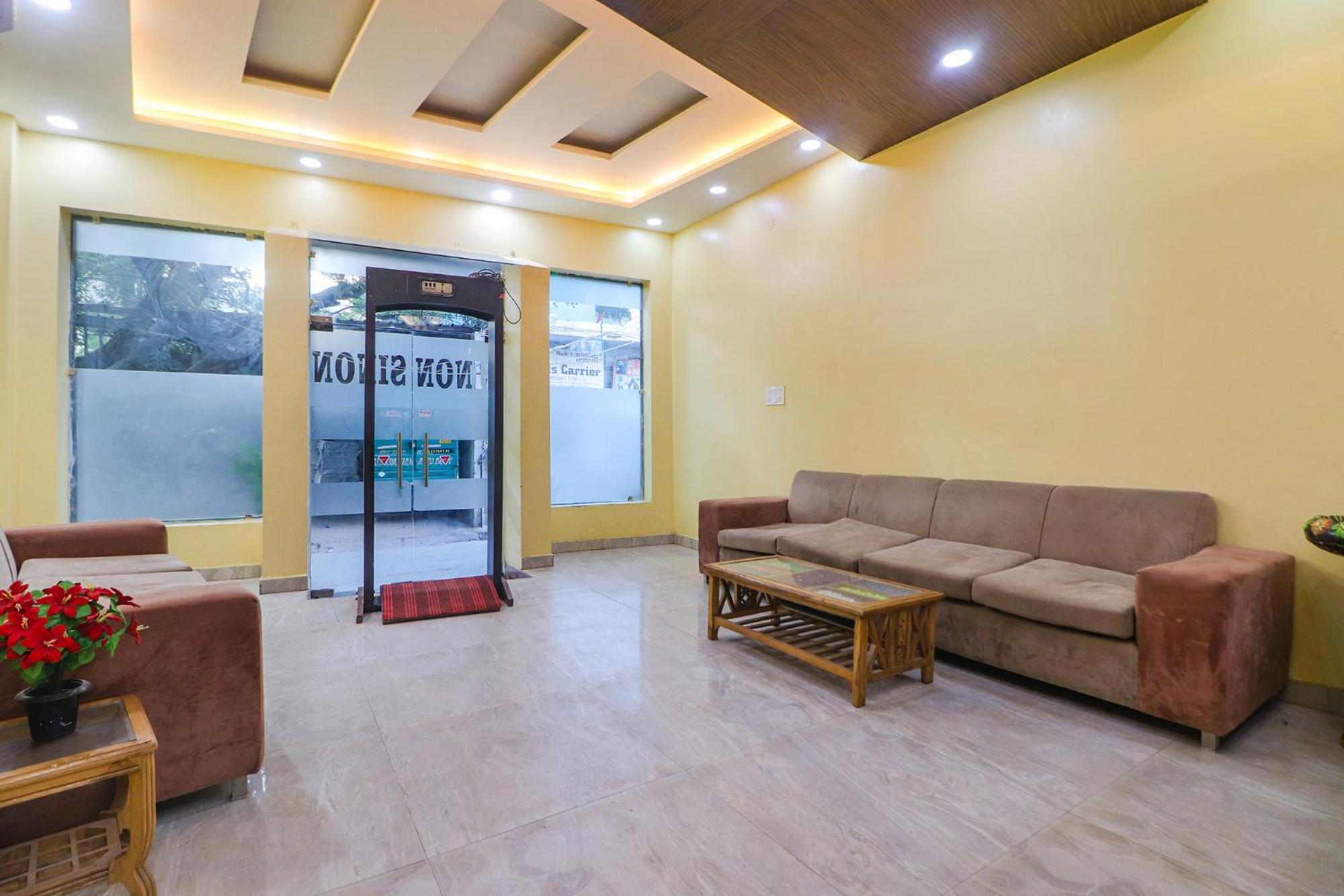 Fabexpress Sinon Hotell New Delhi Exteriör bild