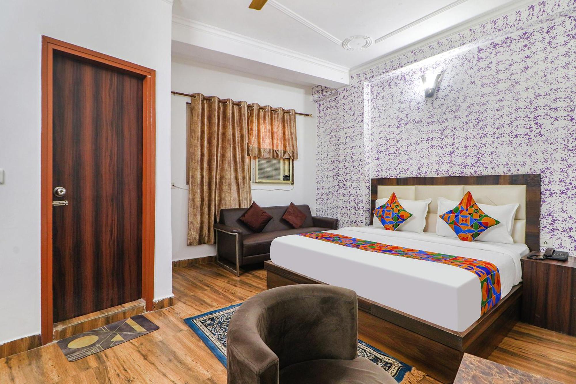 Fabexpress Sinon Hotell New Delhi Exteriör bild