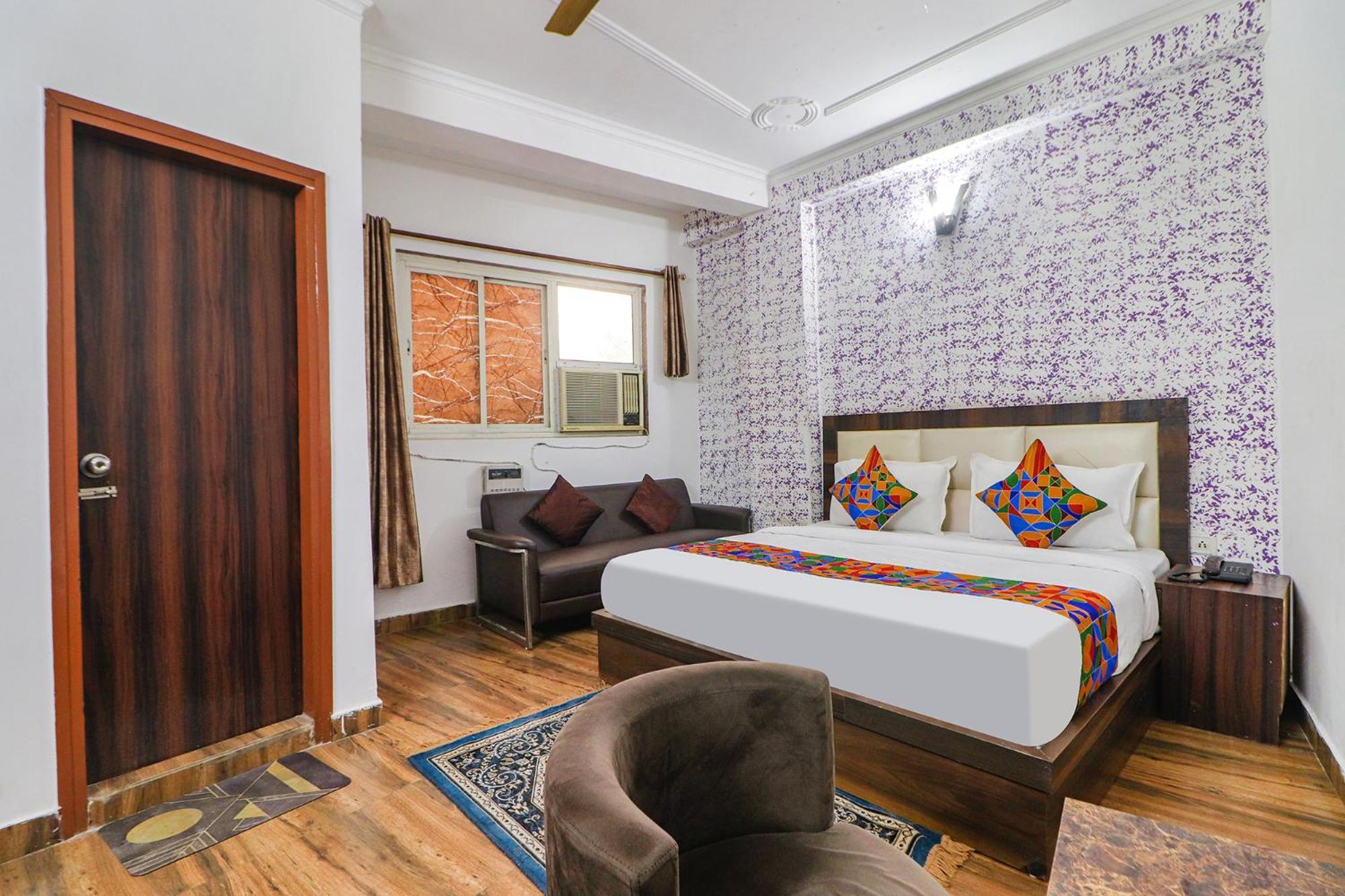 Fabexpress Sinon Hotell New Delhi Exteriör bild